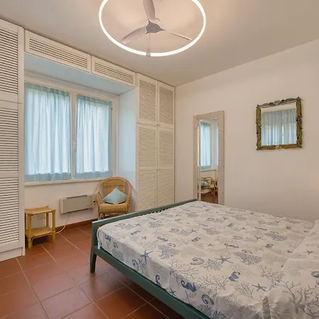 Trilocale Sant'anna Vicolo Del Mughetto - Goelba * Bagnaia (Livorno)