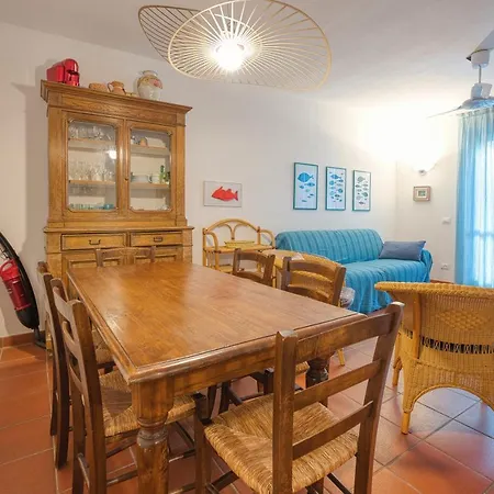 Holiday home Trilocale Sant'anna Vicolo Del Mughetto - Goelba *